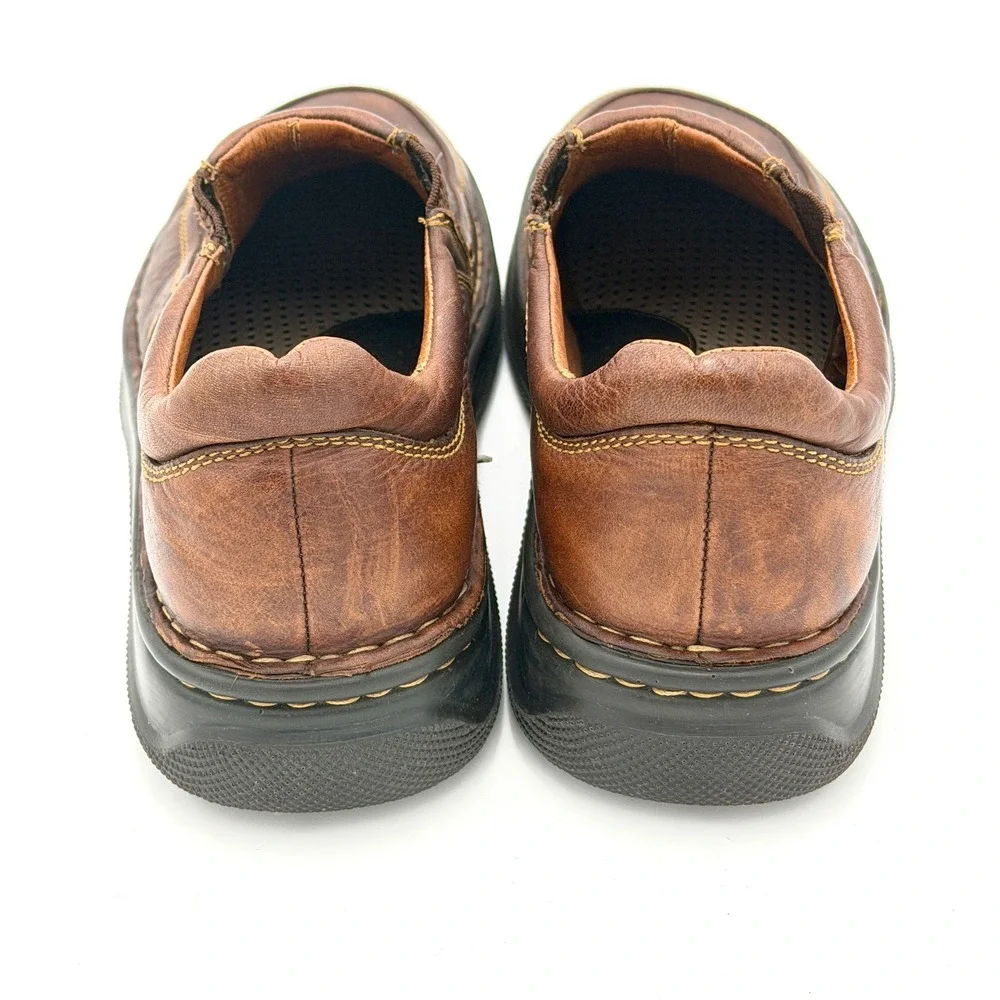 Born Mens Brown Leather Slip On Loafers Moc Toe Shoes B6093 Size 9 42.5